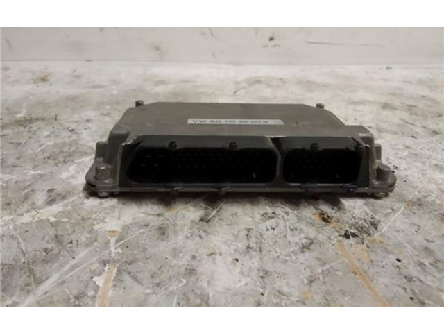 Другие блоки управления / модули 03D906023M, 03D906023M Skoda Fabia Mk2 (5J)