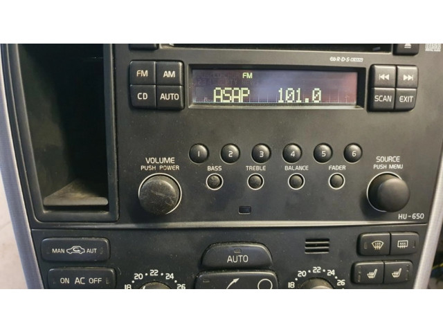 Радио/ проигрыватель CD/DVD / навигация