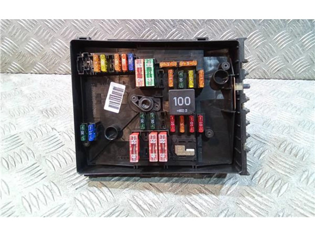 Блок предохранителей 1K0937125A, 1K0937125A Audi A3 S3 8L