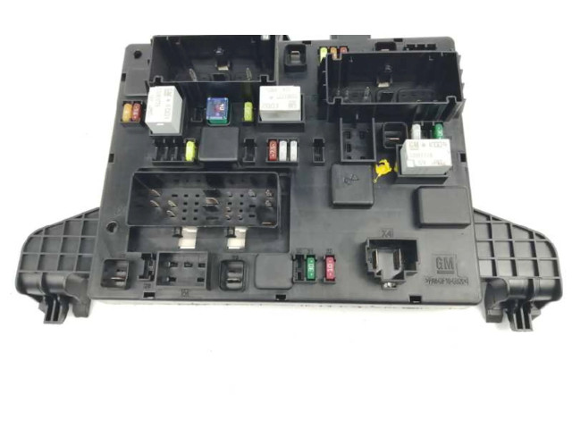 Pojistková skříňka Řídící jednotka BSM 13449202, 365927271 Opel Zafira 2016