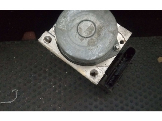 Jednotka ABS 0265232057, 8200737985 Renault Clio II 2002