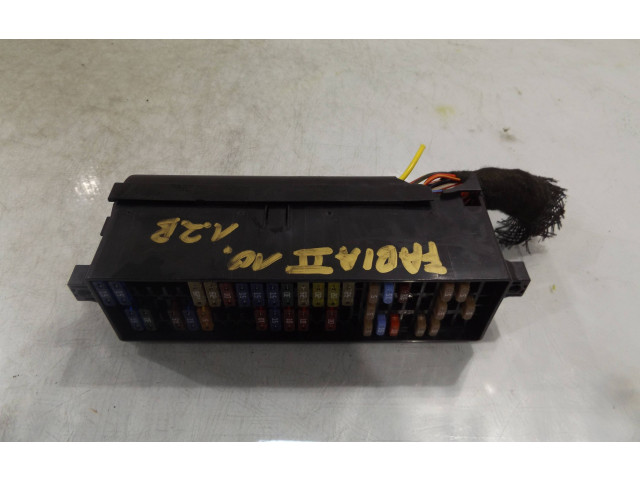 Блок предохранителей Skoda Fabia Mk2 (5J)