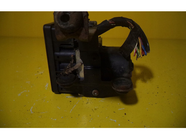 Блок АБС 30794728, 114KM   Volvo  V50  2008 - 2012 года