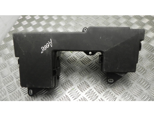 Блок предохранителей  8X2T14A003AA   Jaguar XF    