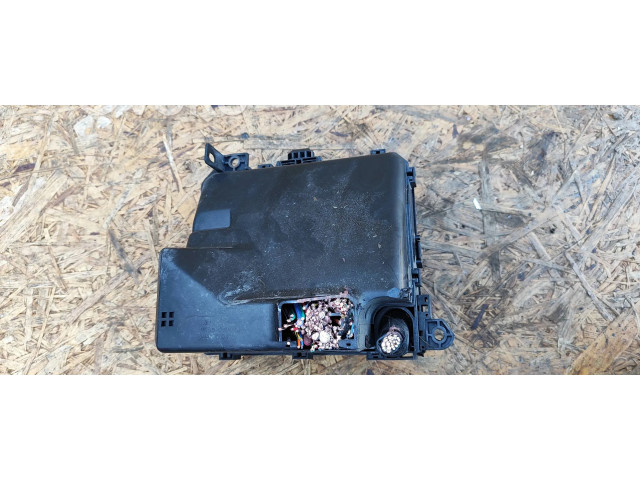 Блок предохранителей PR07300000, 8565A024 Mitsubishi Lancer VIII