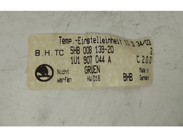 Блок управления климат-контролем 1U1907044A, 5HB00813920   Skoda Octavia Mk1 (1U)