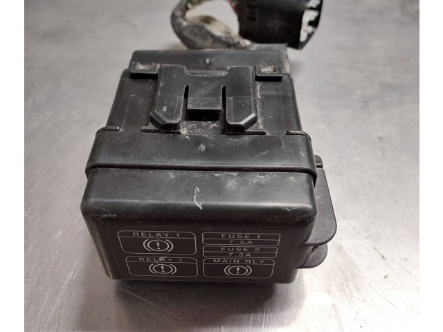 Блок предохранителей 8565A162, PHBA6V9627   Mitsubishi Outlander    