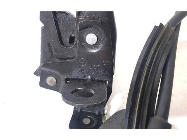 Zámek zadních dveří 7H0827161A Volkswagen Caddy 2007