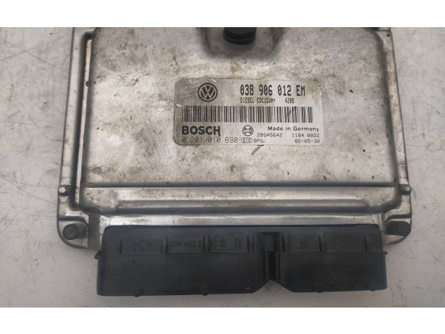Блок управления двигателя 0281010688, 038906012CD Seat Ibiza III (6L)