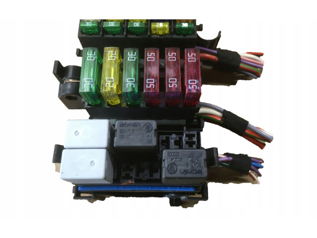 Блок предохранителей    Maserati Quattroporte    