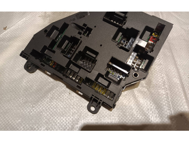 Блок предохранителей 9259469 BMW X3 F25