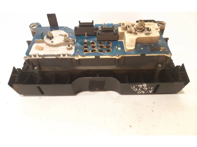 Přístrojová deska Audi 80 90 B2 1985 81117434