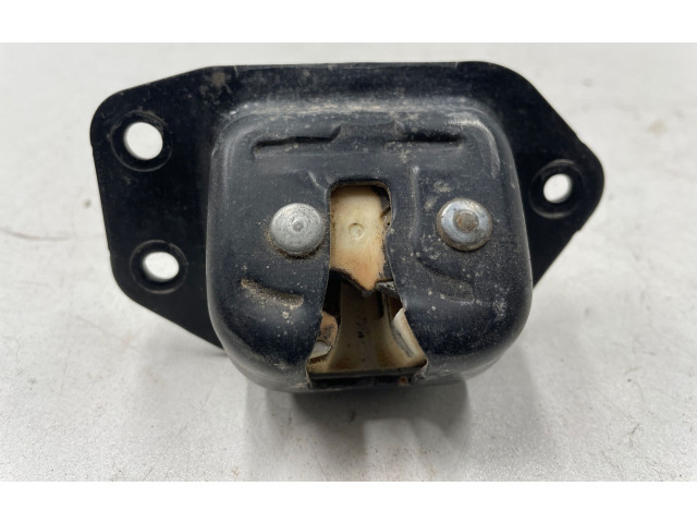 Zámek zadních dveří Nissan Juke I F15 2011