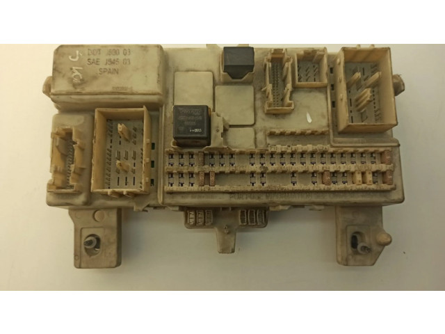 Pojistková skříňka 8690722 Volvo V50 2005