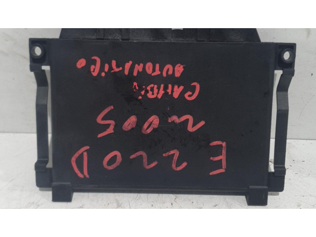 Блок управления коробкой передач    Mercedes-Benz E W211