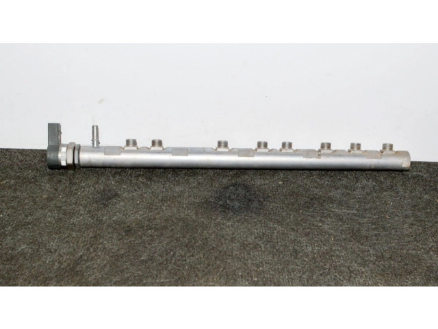 Vstřikovací lišta BMW 7 F01 F02 F03 F04 pro naftový motor 3.0 N57 D30 A