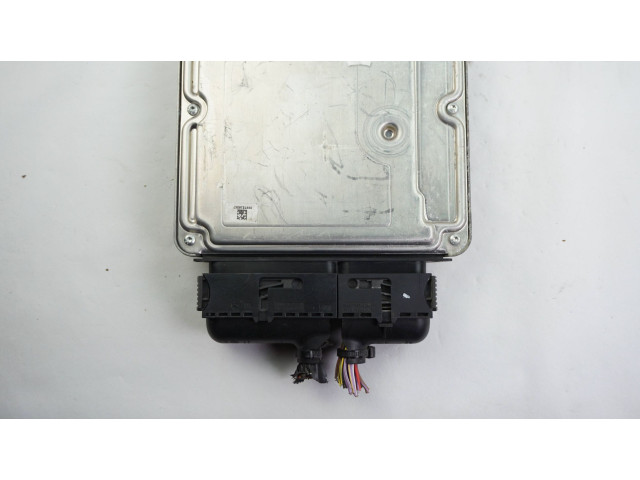 Блок управления двигателя 5L0907115E, 0261S08496 Skoda Yeti (5L)