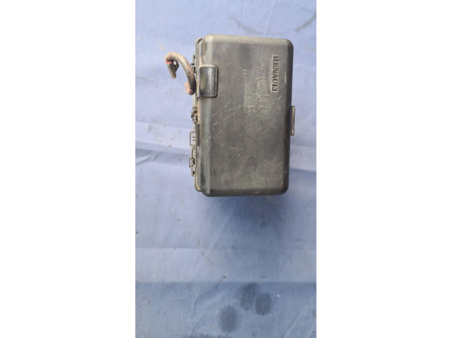 Pojistková skříňka 8200210898, 8200525478 Renault Espace IV 2003