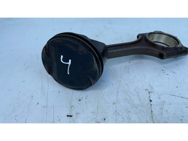 Поршень с шатуном Volvo V40 для бензинового двигателя 1.5