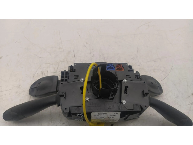 Мултифункционный включатель управления / ручка