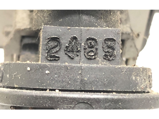 Vstřikovač 90559702 Opel Zafira A