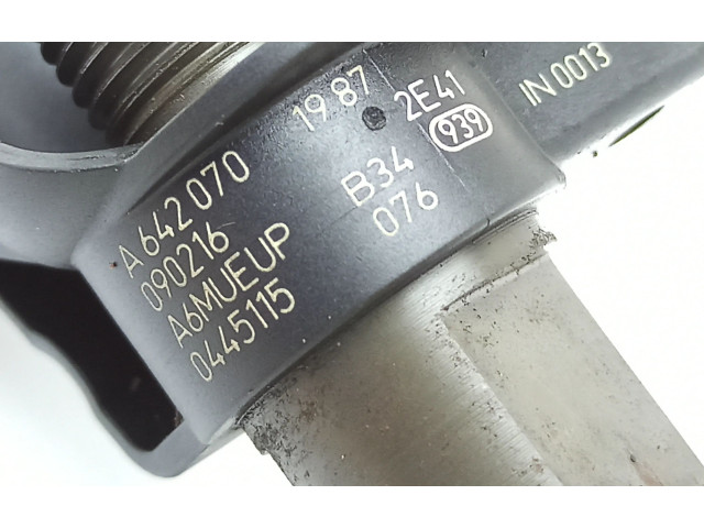 Жиклер (жиклеры) (форсунка (форсунки) A6420701987 Mercedes-Benz R W251