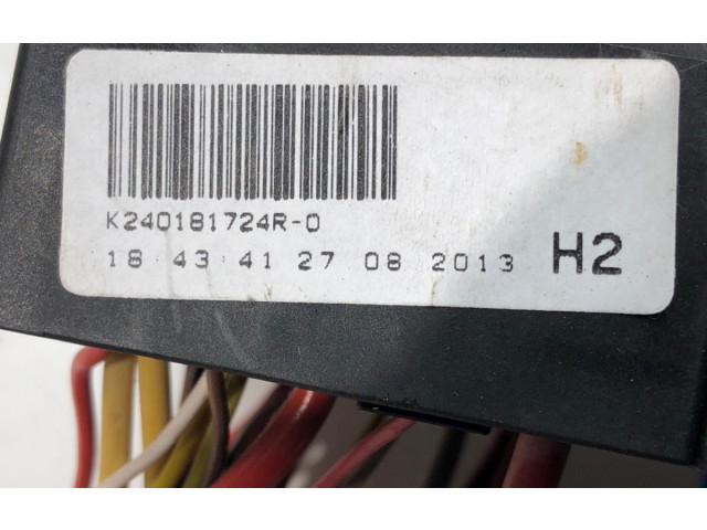 Блок предохранителей 240181724R Renault Clio IV
