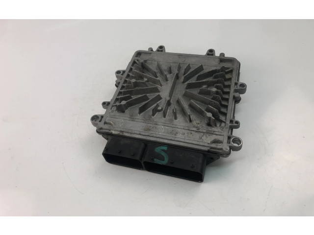 Блок управления двигателя     31336983, 0281018414    Volvo XC70 