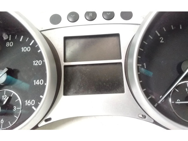 Панель приборов A2514402111   Mercedes-Benz ML W164       