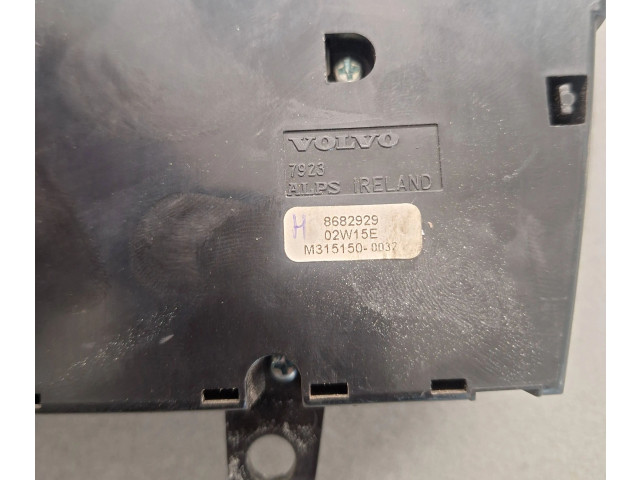 Блок управления климат-контролем 8682929, M3151500032   Volvo V70
