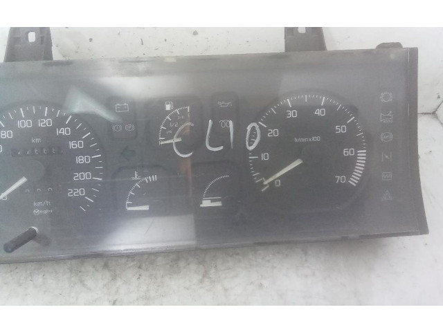 Панель приборов Renault Clio I
