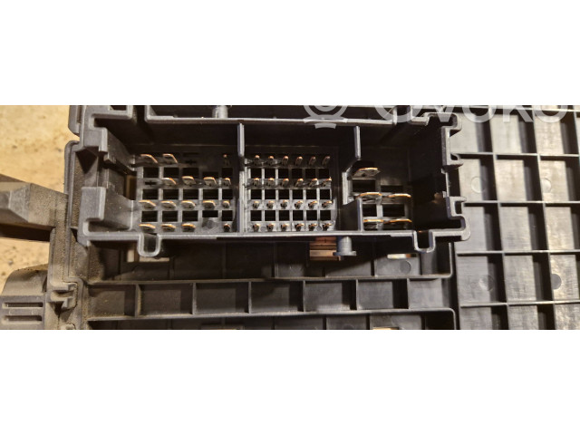 Pojistková skříňka 15887759, 25796965 Hummer H3 2007