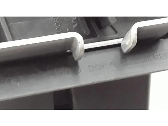 Zámek zadních dveří 31349975 Volvo XC60 2018