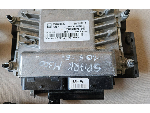 Блок управления двигателя 25182025, 96958816   Chevrolet Spark