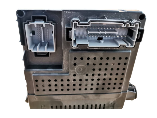 Блок предохранителей 30728539, 12243769   Volvo XC90    