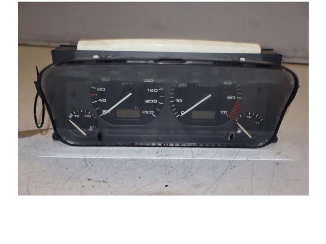 Панель приборов 1H0919861G   Volkswagen Golf III       