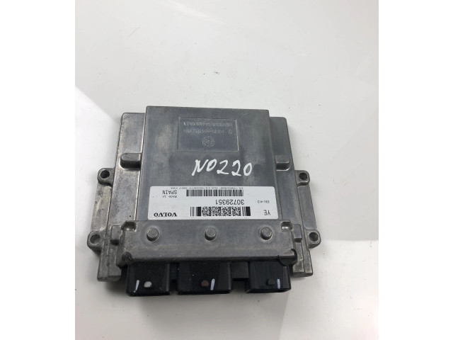 Блок управления двигателя 30729351, NO220   Volvo V70