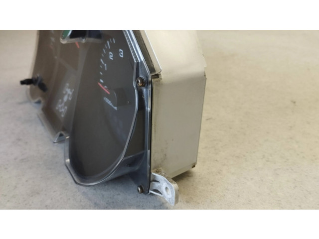 Přístrojová deska Mitsubishi Pajero 1997 MR233345, 526260