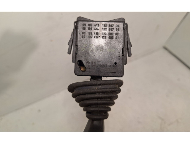 Ручка стеклоочистителей 09185413, 12268700   Opel Meriva A