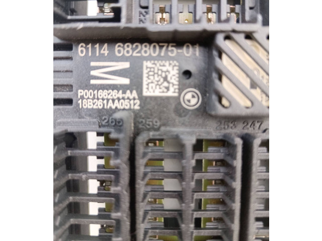 Блок предохранителей 6828075   BMW X3 G01    