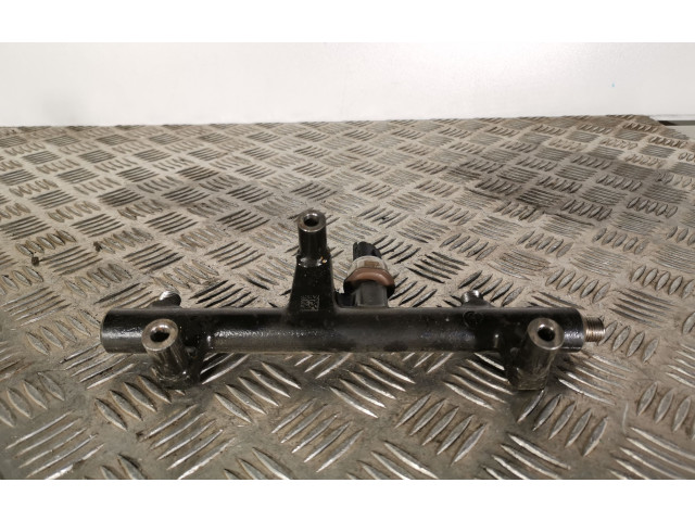 Топливная рампа 9681649580, 9658227880   Ford Kuga I 2.0 