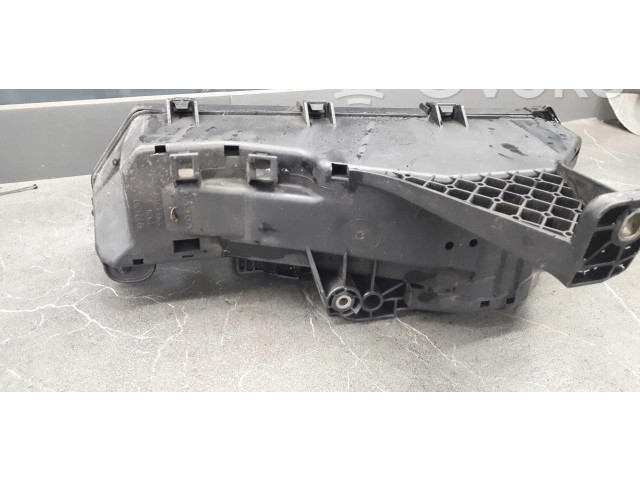 Блок предохранителей  9494210   Volvo XC90    