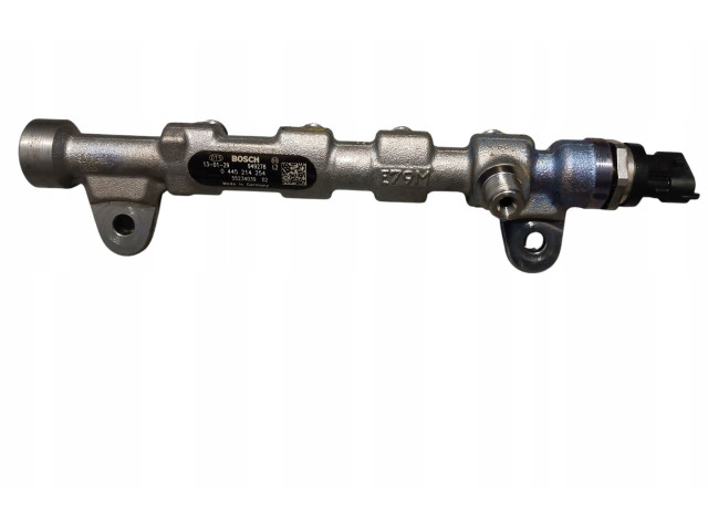 Топливная рампа 0445214254, ALFAROMEO55234039 Alfa Romeo Giulietta