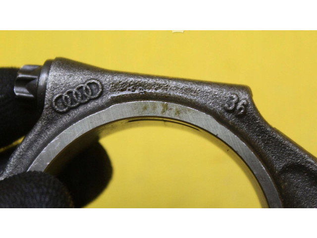  Поршень с шатуном    Audi A6 C7  