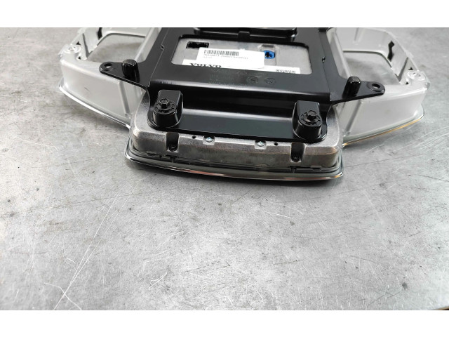 Дисплей    36010873   Volvo XC90