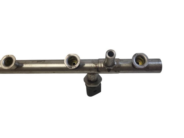 Топливная рампа 06K133317G, 1446320351   Audi A3 S3 8V   для двигателя CNS