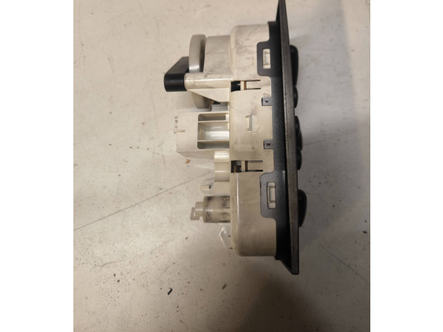 Блок управления климат-контролем 13191563 Opel Meriva A