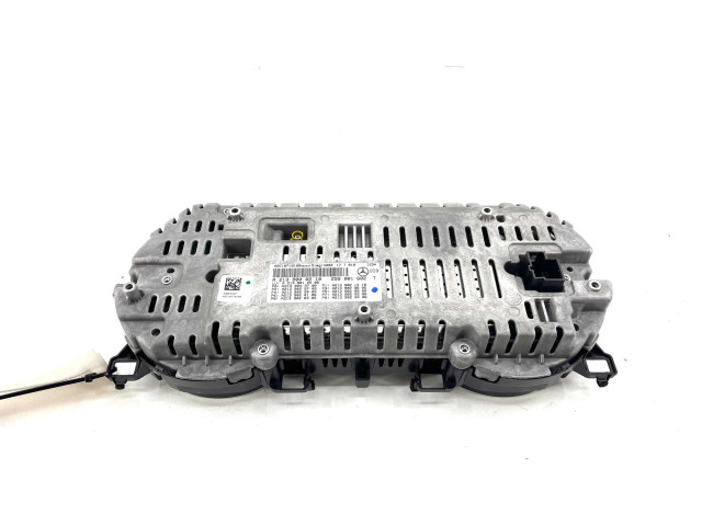 Přístrojová deska  Mercedes-Benz E W213 2017 a2139000210, a2139012506  