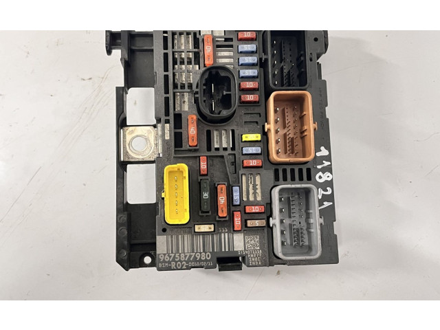 Pojistková skříňka 9675877980, 9675877980 Peugeot RCZ 2011