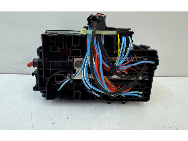 Блок предохранителей 31384034   Volvo XC90    